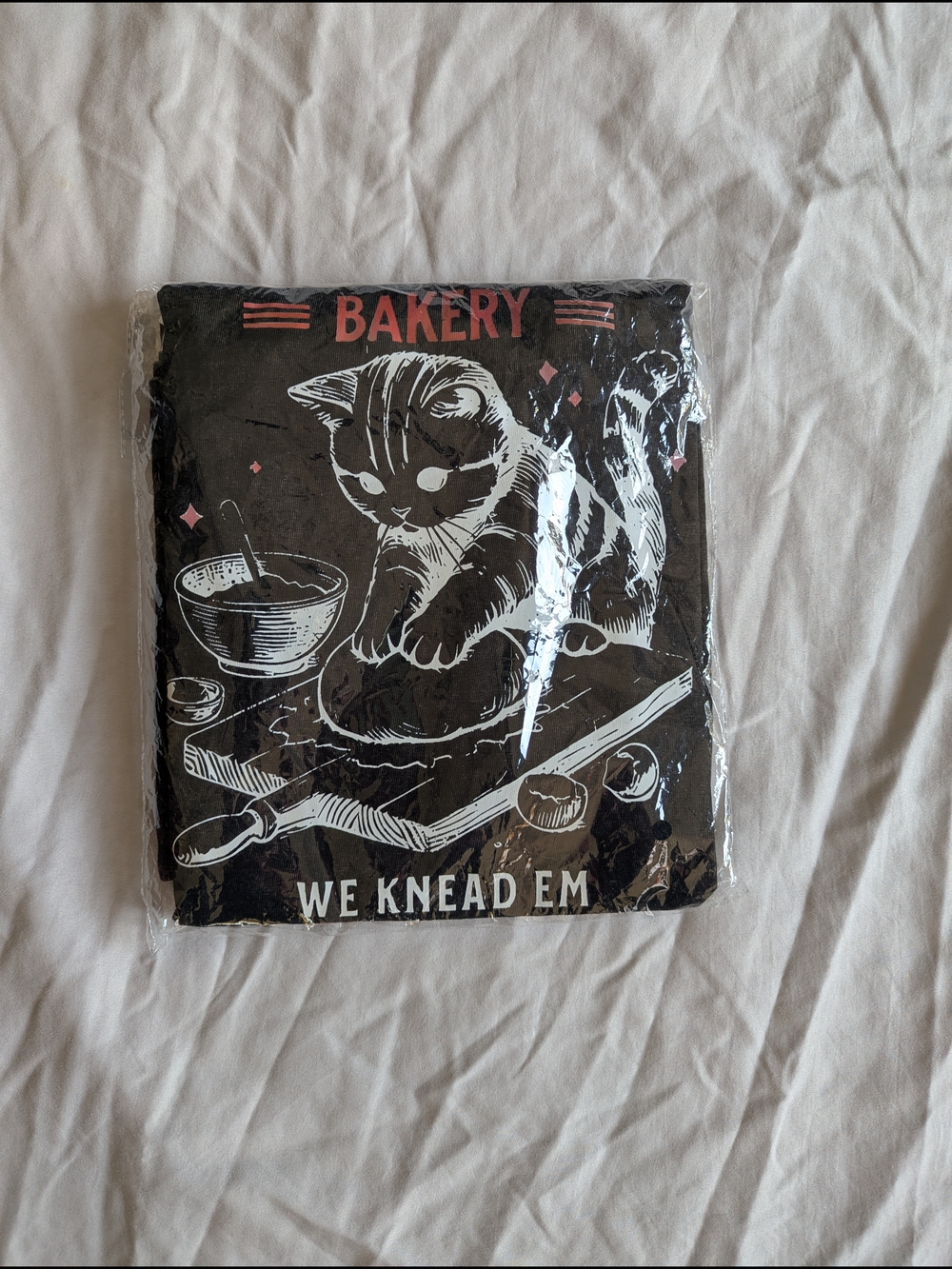 Cat T-shirt "Kitty Biscuit Bakery-We Knead Em, You Need Em"